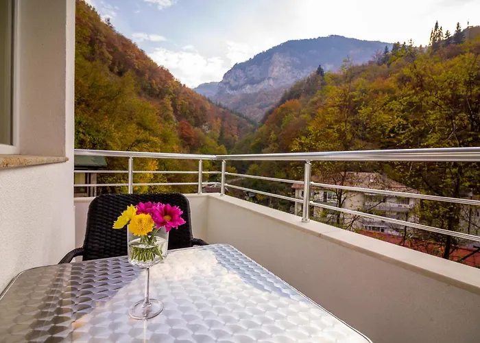 Trite Bora Gasthof Narechenski Bani